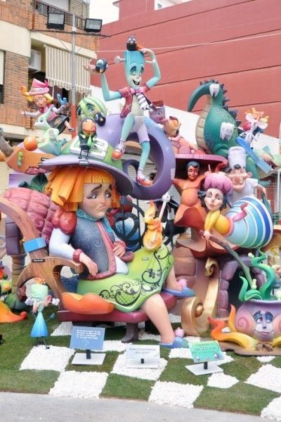 Falla-sant-antonio-1-premio-artista-Iván-tortajada