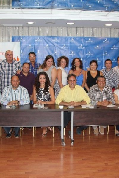 PRESENTACION CARAS EQUIPO APOSTA PEL CANVI