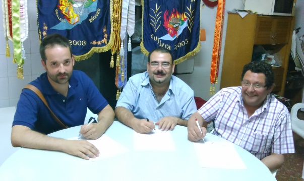 foto firma contracte artistes